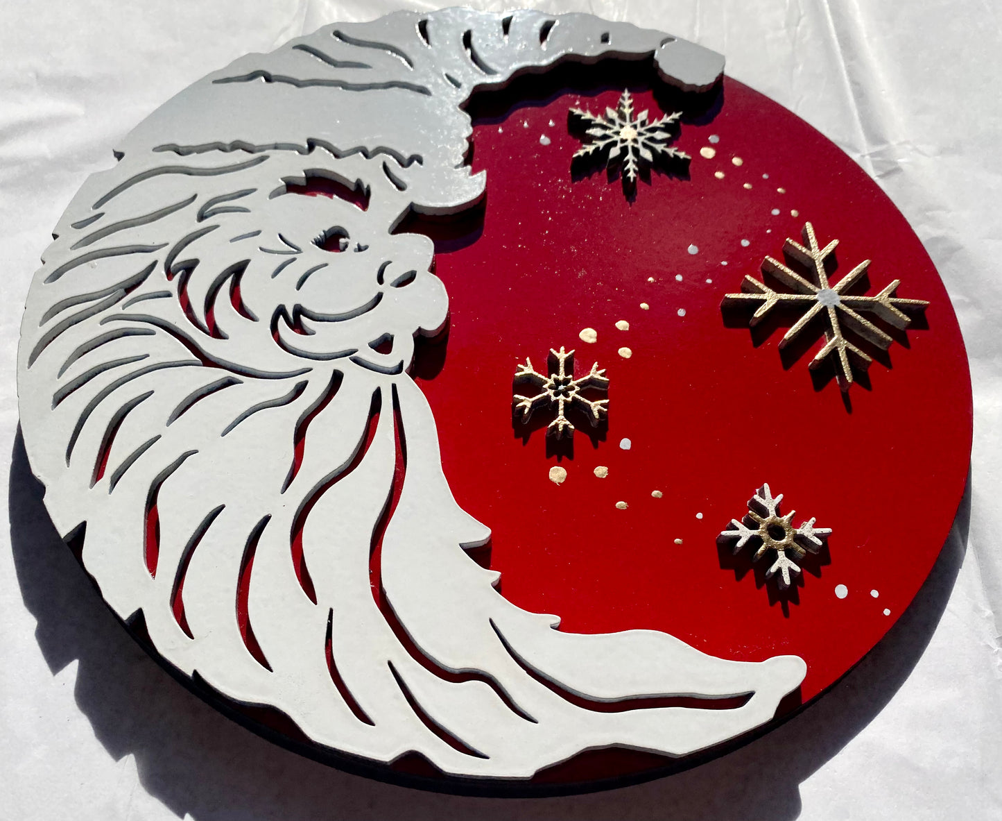 Holly Jolly Santa | 9” Round Wall Art